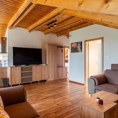Bed&Breakfast Vinarija Coner 别洛瓦尔 外观 照片