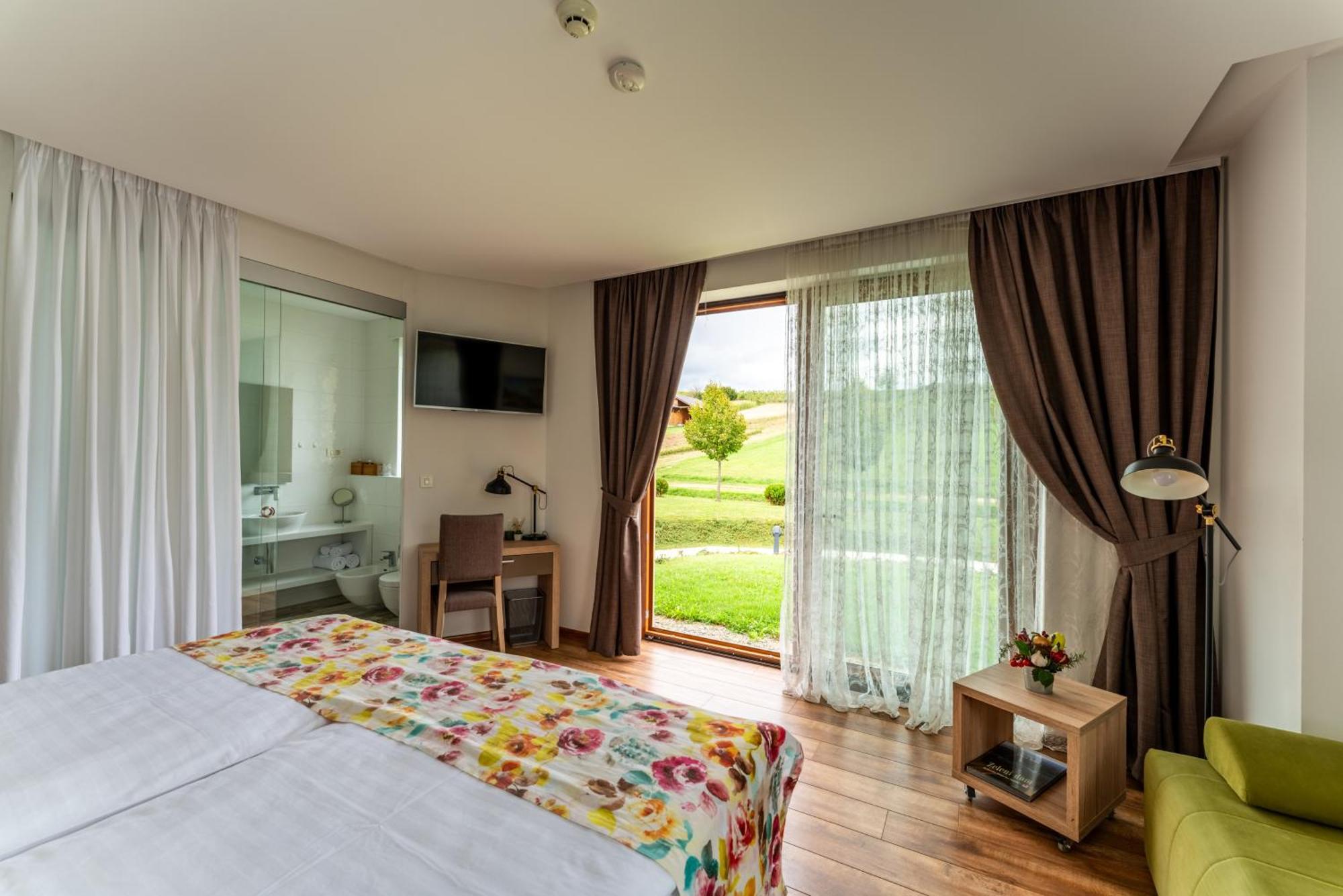 Bed&Breakfast Vinarija Coner 别洛瓦尔 外观 照片