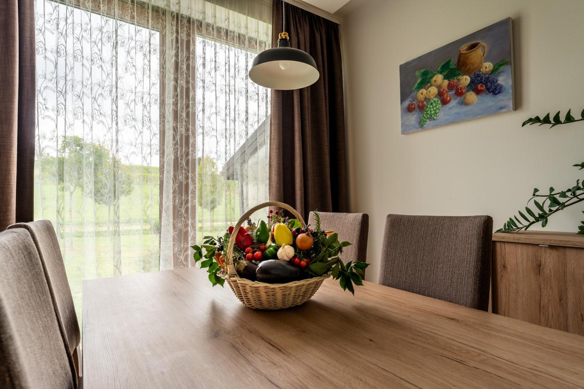 Bed&Breakfast Vinarija Coner 别洛瓦尔 外观 照片