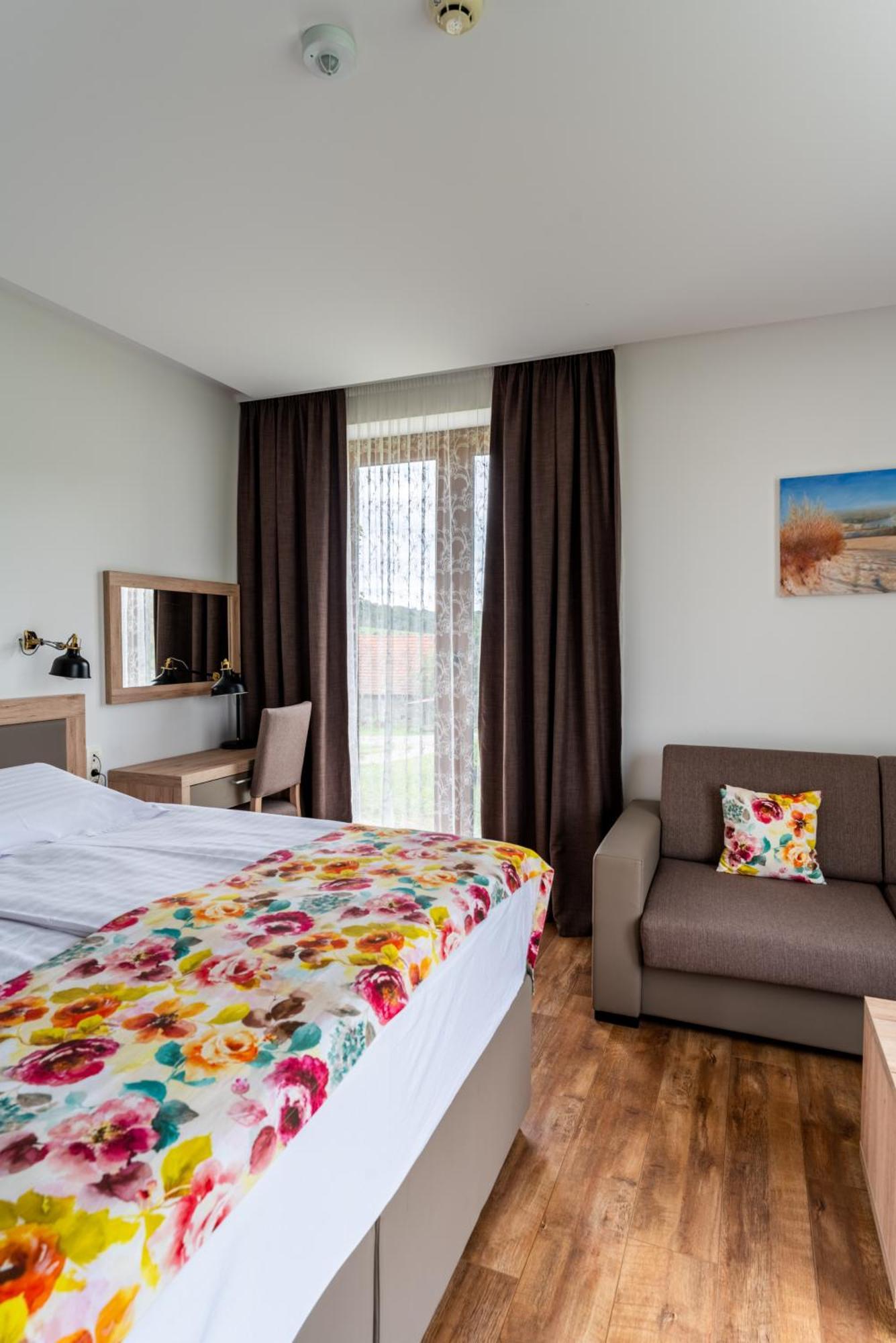 Bed&Breakfast Vinarija Coner 别洛瓦尔 外观 照片