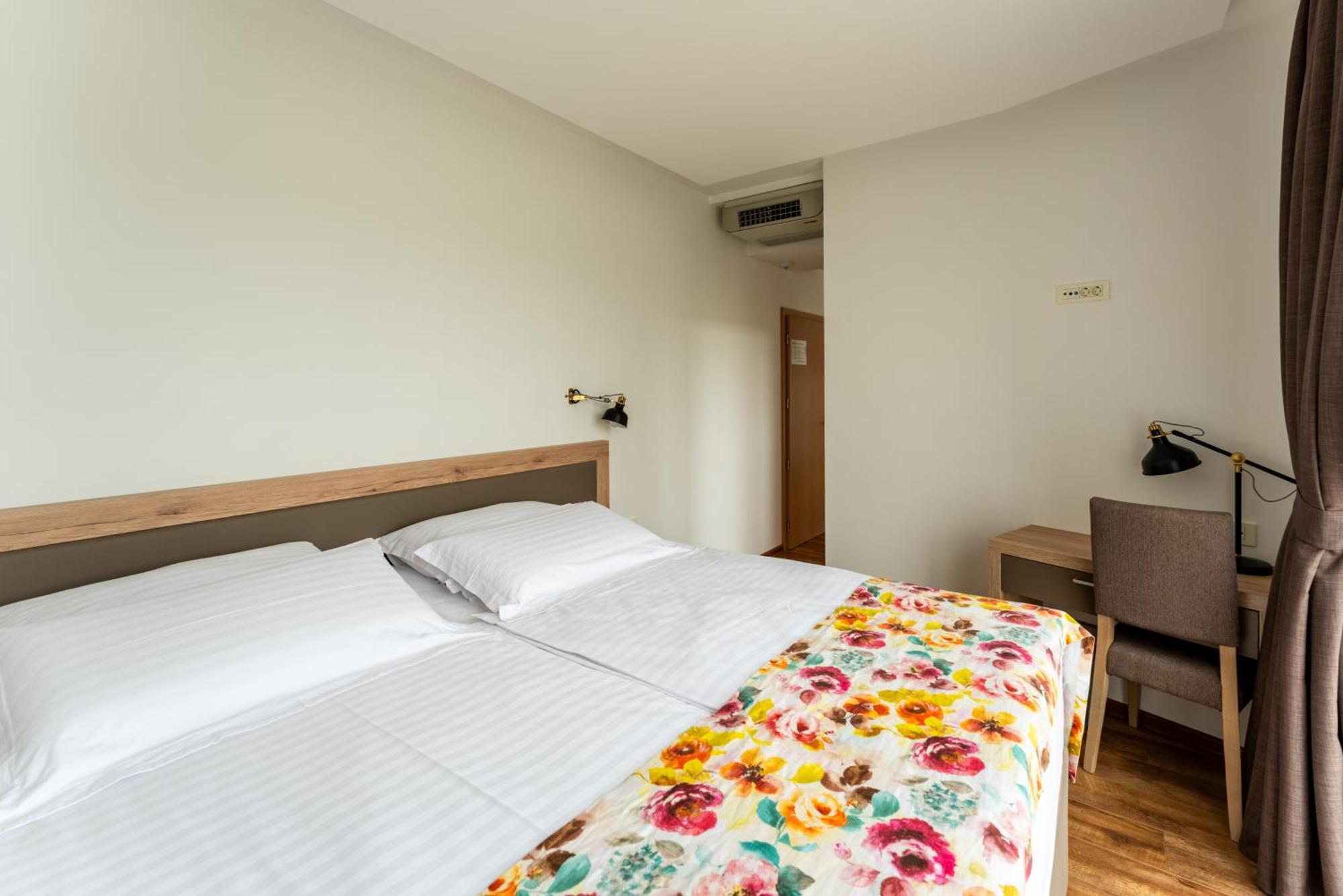 Bed&Breakfast Vinarija Coner 别洛瓦尔 外观 照片